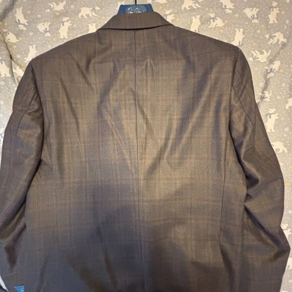 Men Suit - Picture 5 of 6